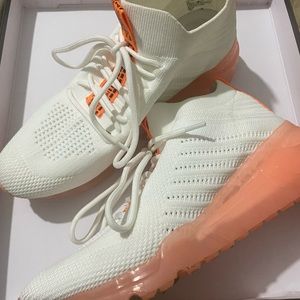 Steve Madden Sneakers